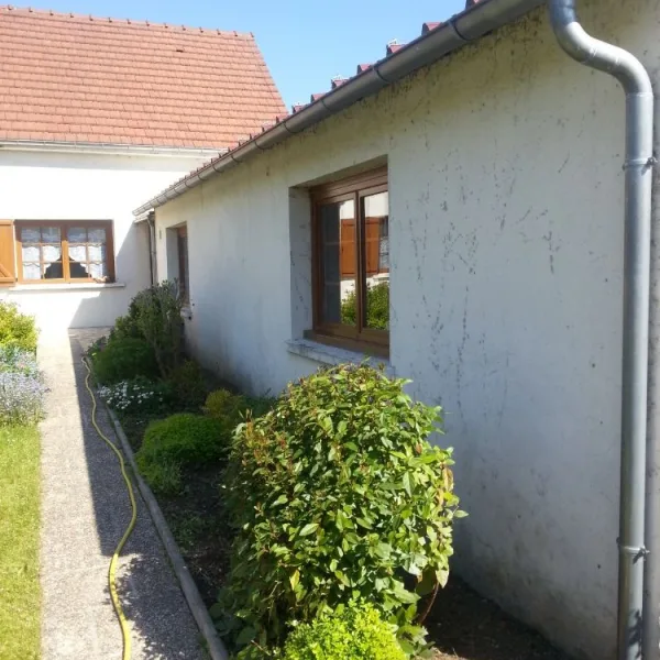 Nettoyage muret de façade et mise en peinture