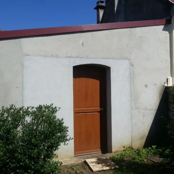 Nettoyage muret de façade et mise en peinture