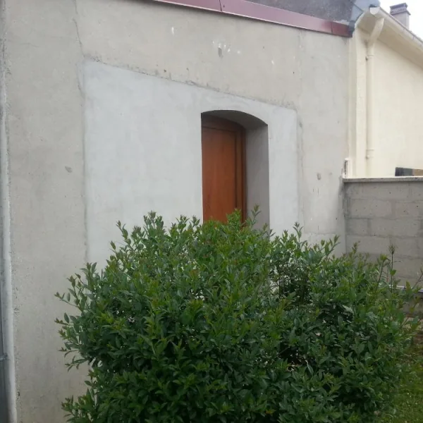 Nettoyage muret de façade et mise en peinture