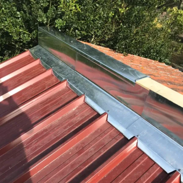 Zinc sur mur